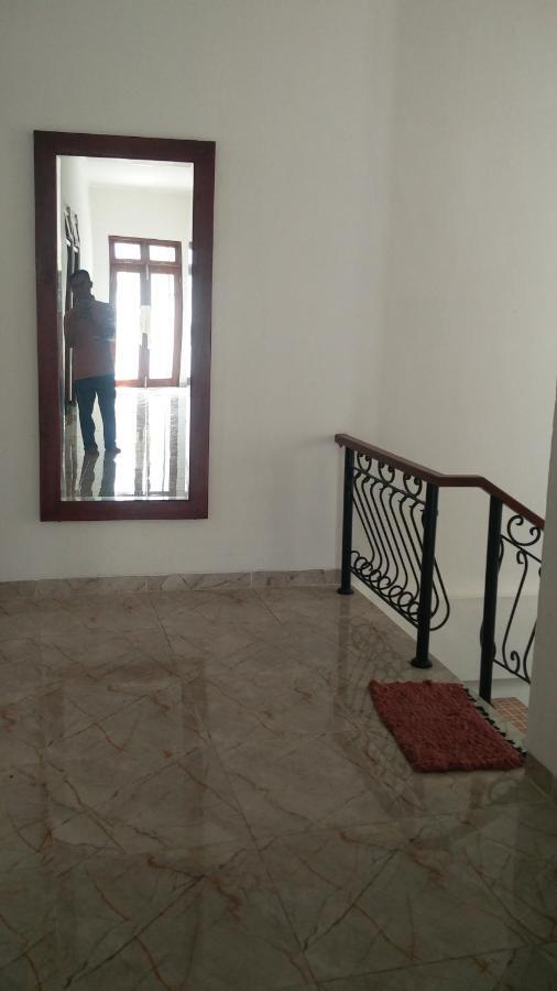 Zg Homestay Solo Sumber  Buitenkant foto